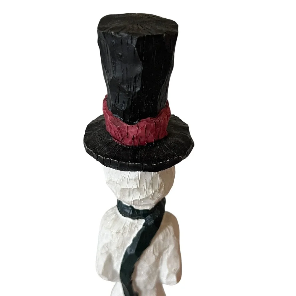 Vintage World Bazaars Christmas Figurines Resin Santa Snowman Angel Set 3‎